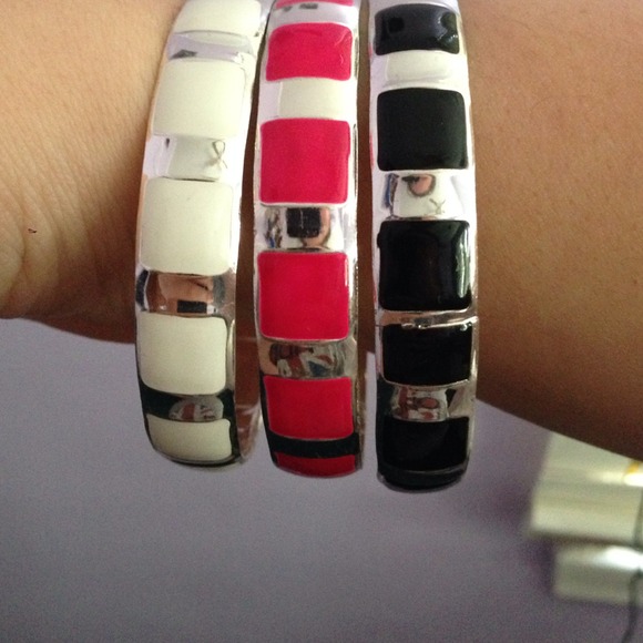 Bracelets - Picture 2 of 2