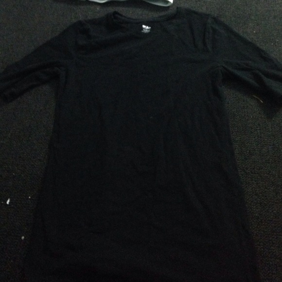 Plain black t-shirt