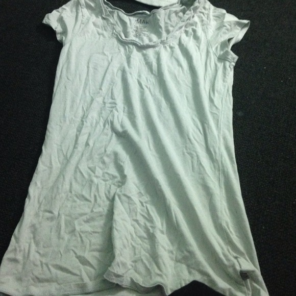Plain t-shirt