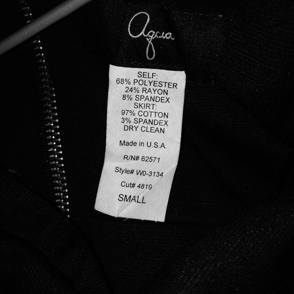 🆕 Bloomingdale's Aqua brand Bodycon Peplum Dress - Picture 4 of 4