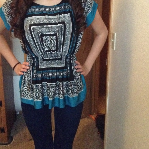 Patterned silky blouse - Picture 2 of 2