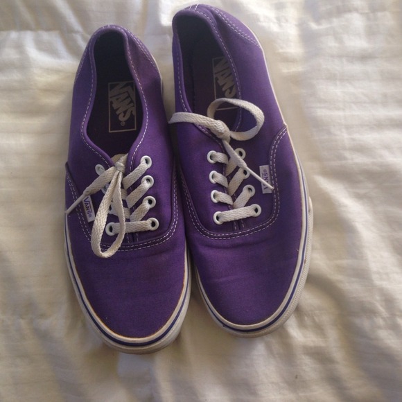 Vans Shoes - Classic style vans