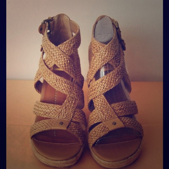 DV by Dolce Vita Shoes - DV By Dolce Vita Wedge Sandal in Nude.