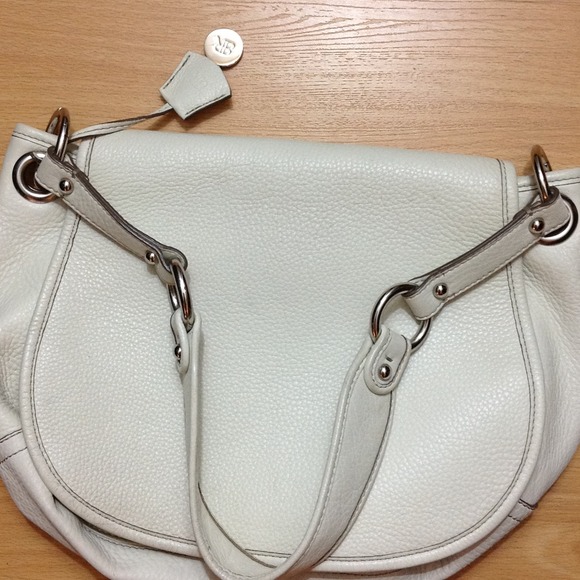 Banana Republic leather white handbag excellent !! - Picture 2 of 4
