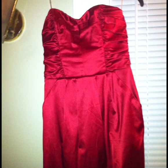 Red party dress