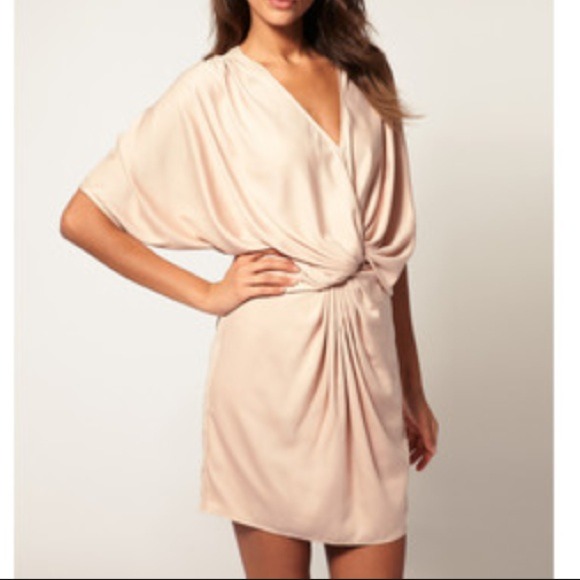 ASOS Dresses & Skirts - 💓ASOS dress w drape twisted knot💓