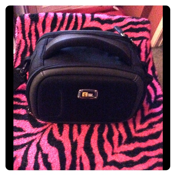 Case Logic Compact Systems Camera Case - Picture 4 of 7