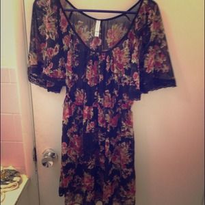 Flowy empire waist floral print dress