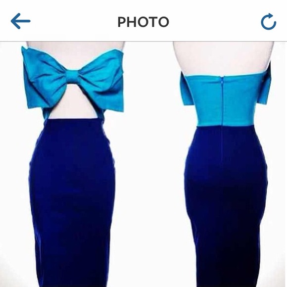Dresses & Skirts - Bow front dress