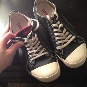 Black leather converse