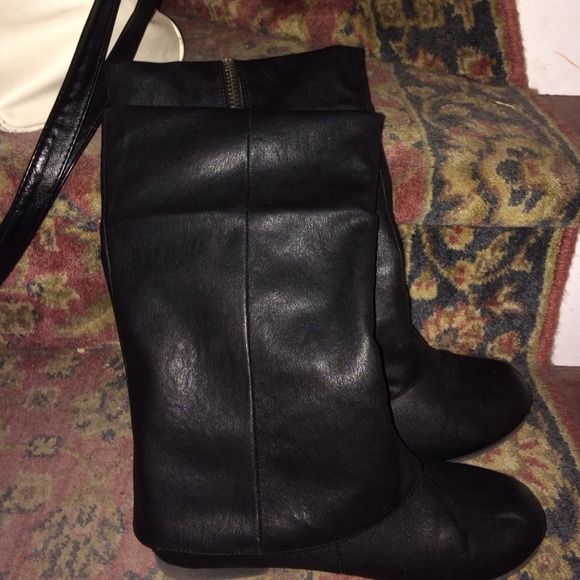 Nice Aldo boots. Only worn once. Great condition