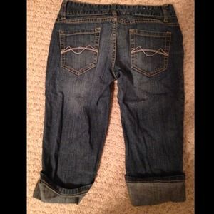 pants, comes down to about your knees