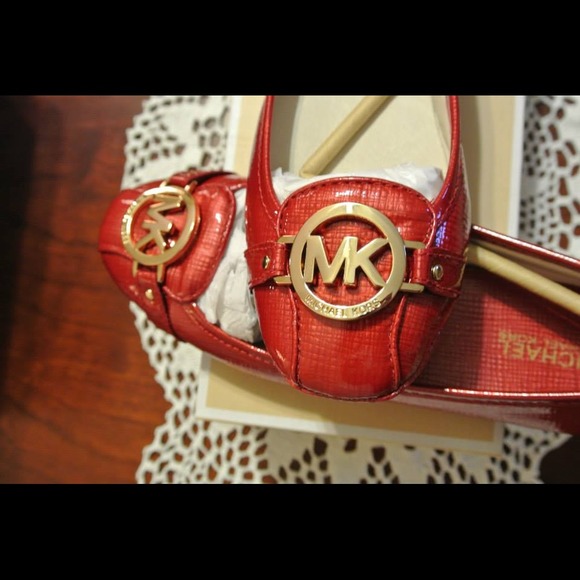 Brand new Michael Kors