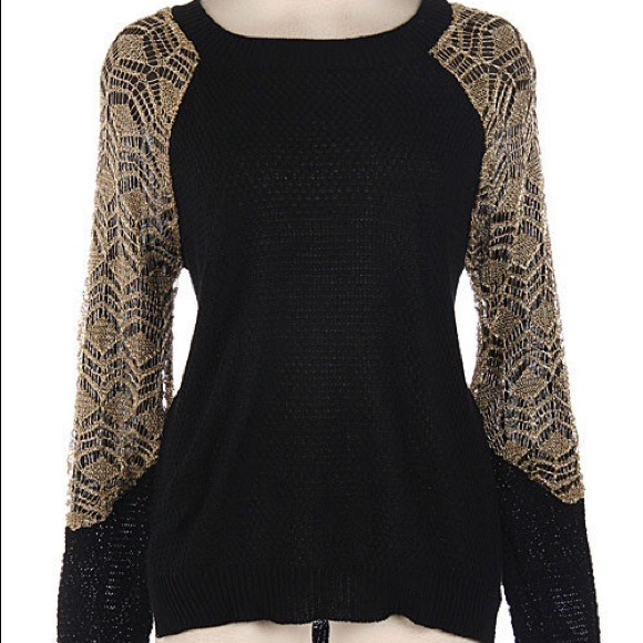 Black/Gold Contrast Sleeve Accent Sweater