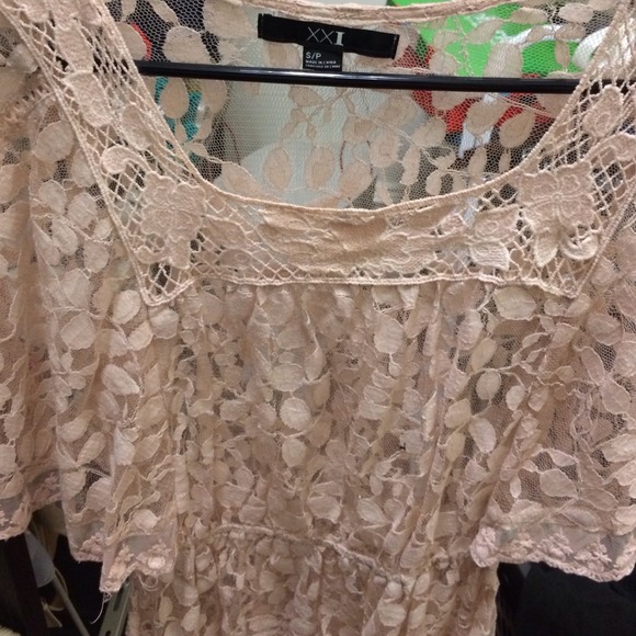 Pink Lace Top - Picture 2 of 4