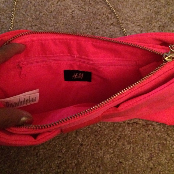 Pink purse😍👛🎀 - Picture 3 of 3