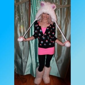 White Animal/Bear Hood/Hat NWOT