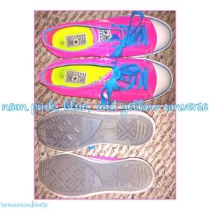 ❌Neon Pink, Blue, and Yellow Converse One Star❌