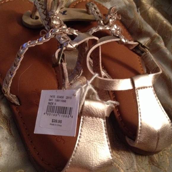 Sandals - Picture 2 of 2