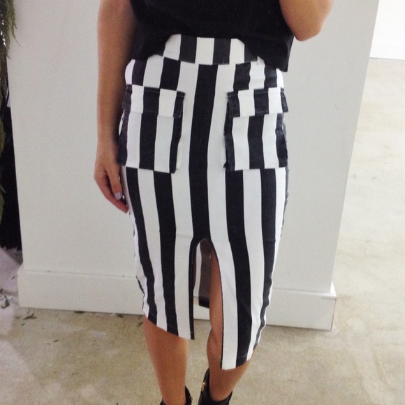 Style Mafia Dresses & Skirts - ✖️ SOLD OUT ✖️ Style Mafia Jessie Skirt