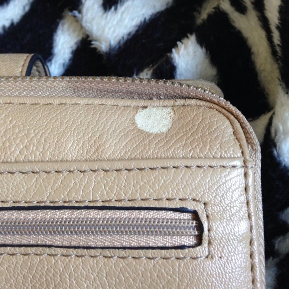 wallet. authentic - Picture 3 of 4