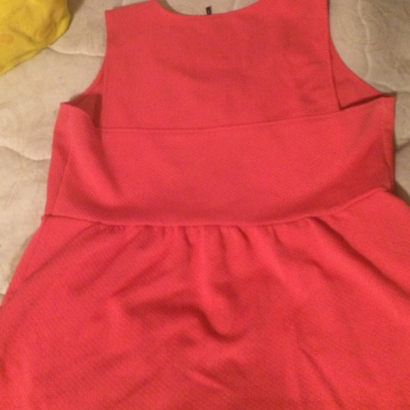 Pink/Salmon Blouse - Picture 2 of 2