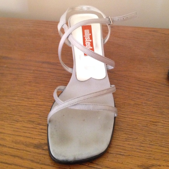 Silver kitten Heels - Picture 2 of 3