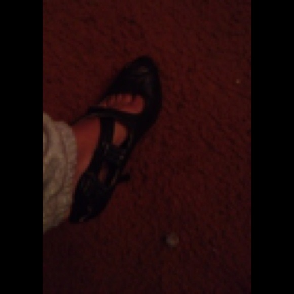 Black heels - Picture 2 of 4