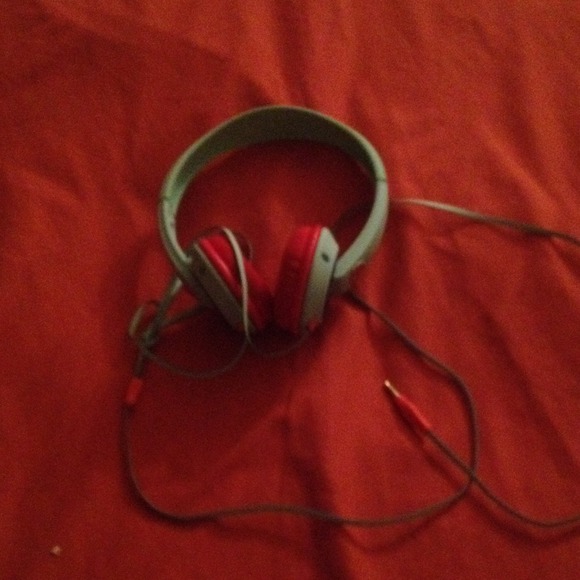 On ear Paul frank headphones - Picture 2 of 2