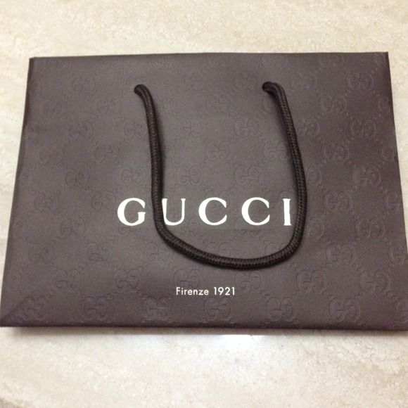 Gucci Shopping Bag!