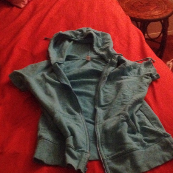 Short sleeve hoodie - Picture 1 of 2