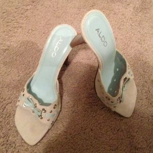 Lite blue summer shoe