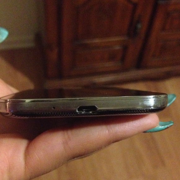 Sprint s4 Galaxy (new) - Picture 3 of 4