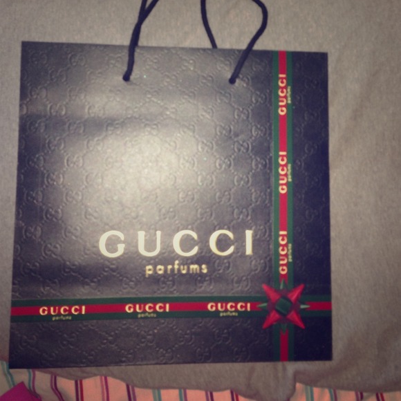 ❤️SOLD❤️New Gucci parfums bag :) - Picture 1 of 1