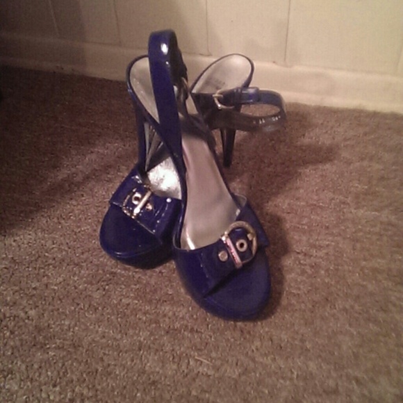 Platforms - Picture 3 of 3