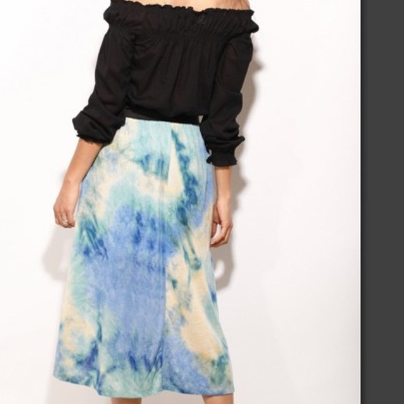 1 left Hi low skirt - Picture 2 of 2