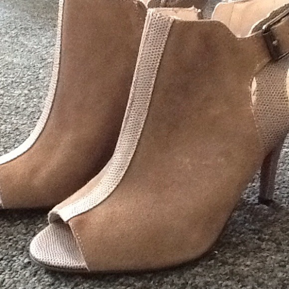 Vince Camuto heels