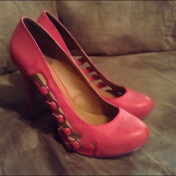 ●SOLD●🎉🎉HOST PICK🎉🎉Pink Michael Antonio heels - Picture 2 of 4