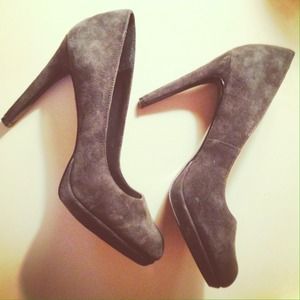 BUNDLED❗️BCBGeneration grey suede pumps
