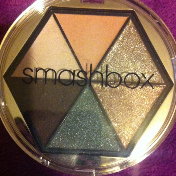 Smash box eye shadow
