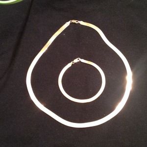 Herringbone necklace and bracelet set
