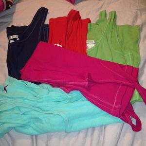 Hollister tank top BUNDLE!