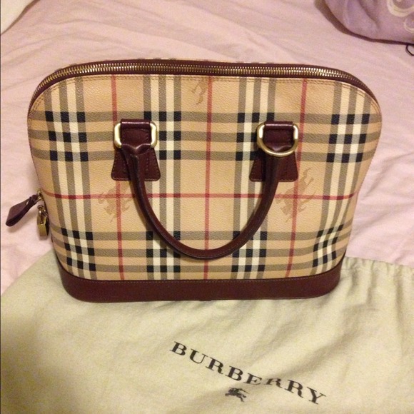 !!SOLD!! Authentic Burberry haymarket handbag