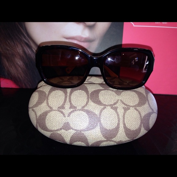 Authentic Coach Sunglasses Black - Picture 2 of 2