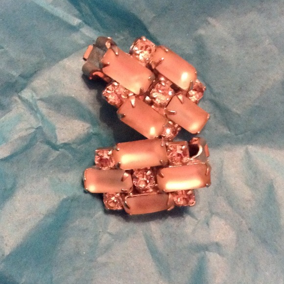 Vintage Signed Weiss Moonstone & Rhinestone Clips - Picture 3 of 3