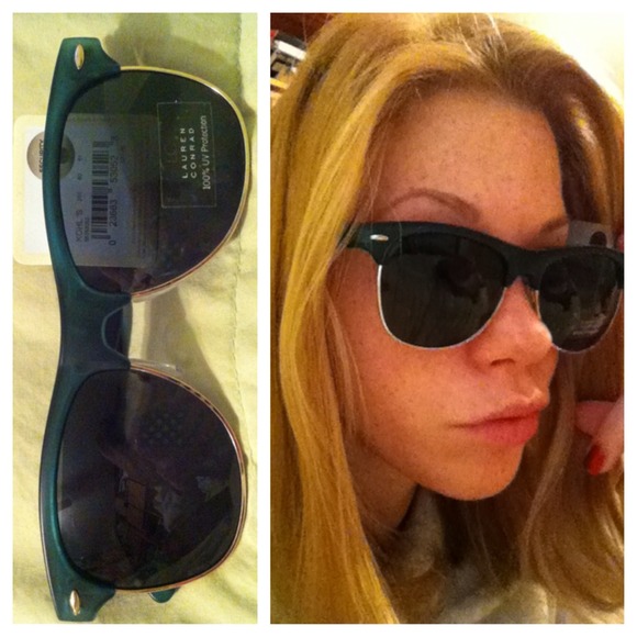LC Lauren Conrad Accessories - Emerald green and gold sunglasses