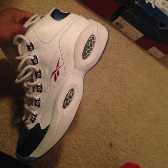 Reebok Questions - Picture 2 of 5