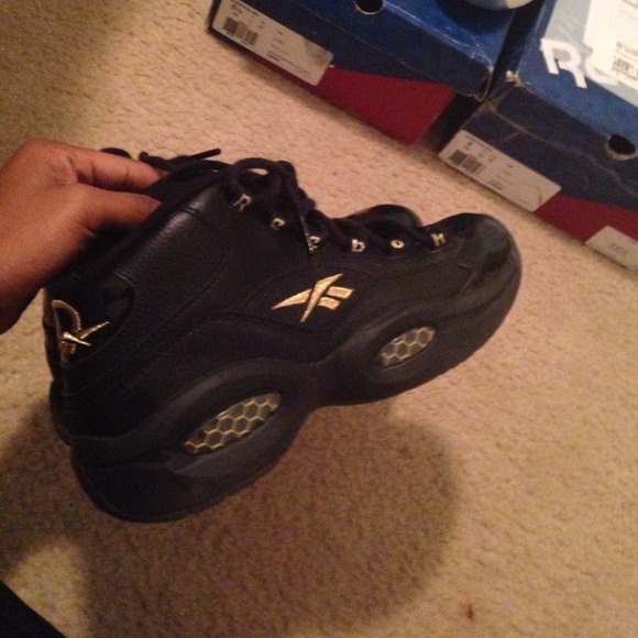 Reebok Questions - Picture 3 of 5
