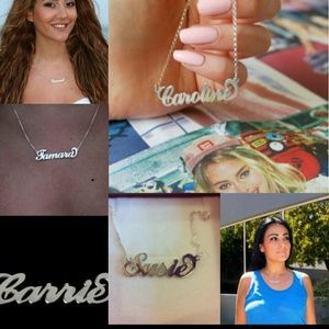 Carrie Name Necklace