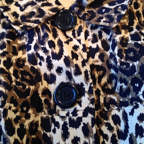BUNDLED! BNWOT animal print blazer - Picture 2 of 3